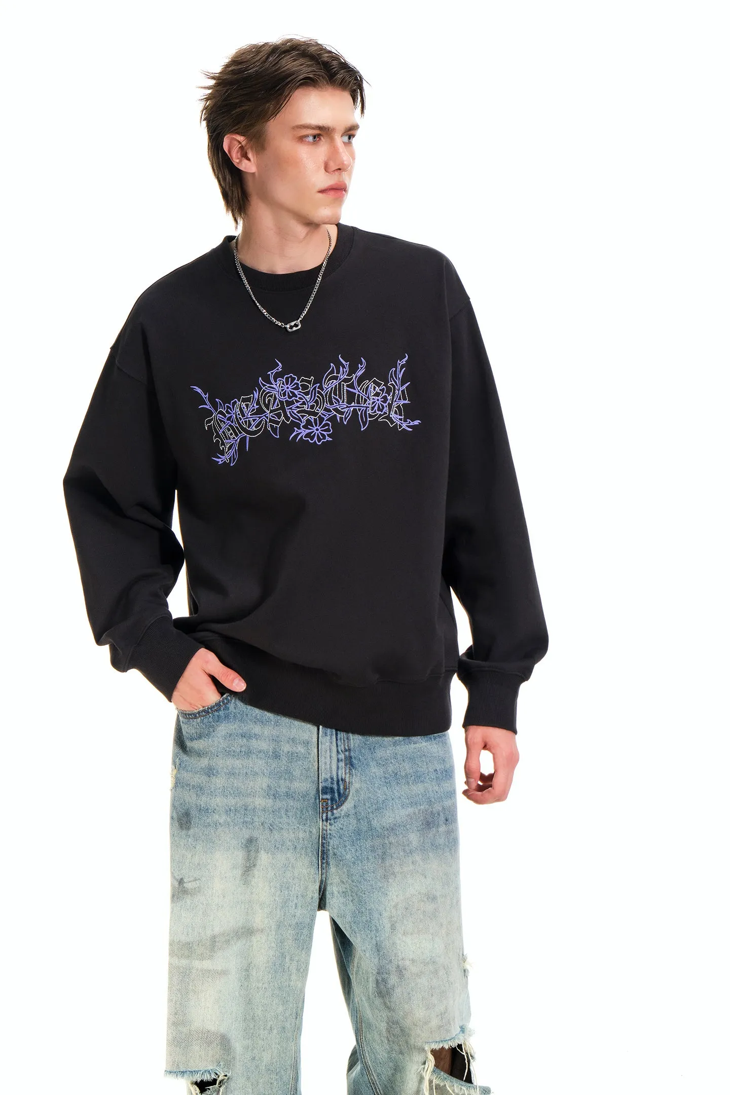 Embroidery Pattern Crew Neck Sweatshirt-Dark Grey