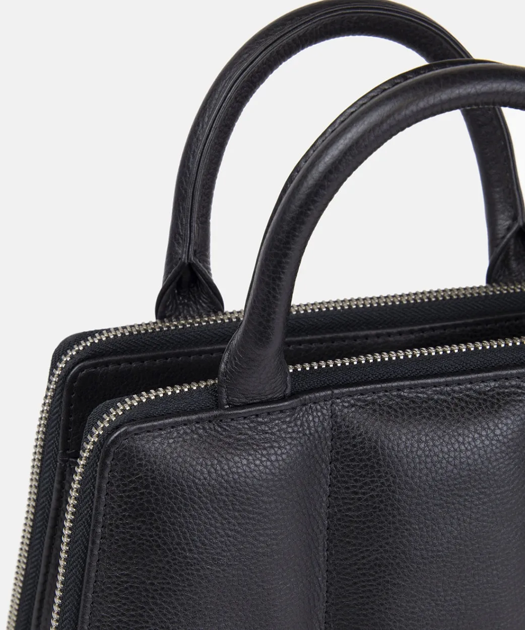 Trapeze Handbag Padded | Black